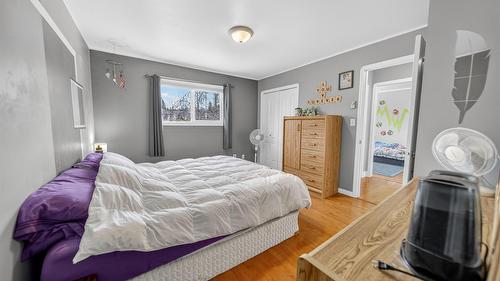 2917 2B Street, Cranbrook, BC - Indoor Photo Showing Bedroom