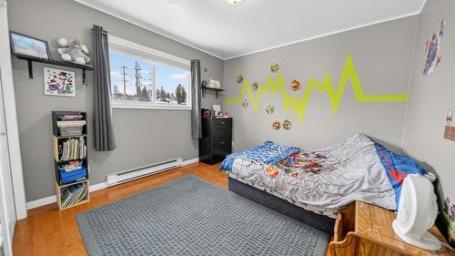 2917 2B Street, Cranbrook, BC - Indoor Photo Showing Bedroom