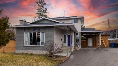 2917 2B Street, Cranbrook, BC - Outdoor
