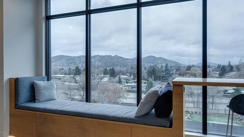 307-1274 Devonshire Avenue, Kelowna, BC - Indoor Photo Showing Other Room