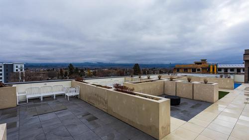 307-1274 Devonshire Avenue, Kelowna, BC - Outdoor With View