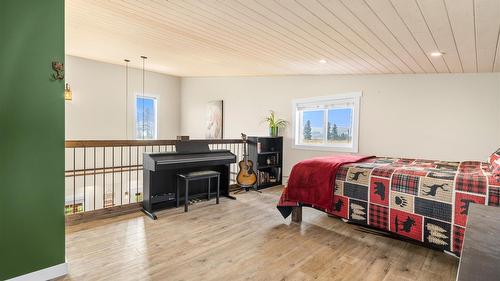 5469 Riverview Frontage Road, Ta Ta Creek, BC - Indoor Photo Showing Kitchen With Double Sink With Upgraded Kitchen