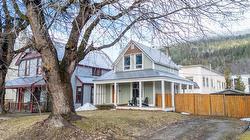 102 Third Street  Revelstoke, BC V0E 2S0