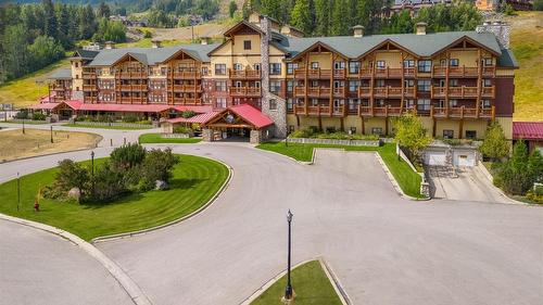 403-500 Stemwinder Drive, Kimberley, BC - Outdoor With Facade