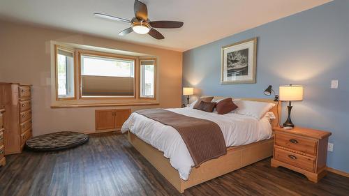 912 Ben Keer Drive, Kimberley, BC - Indoor Photo Showing Bedroom