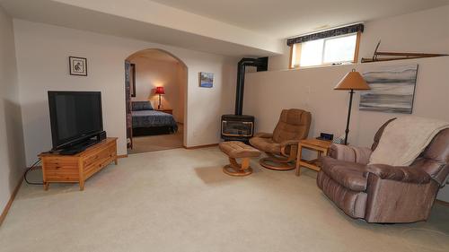 912 Ben Keer Drive, Kimberley, BC - Indoor With Fireplace