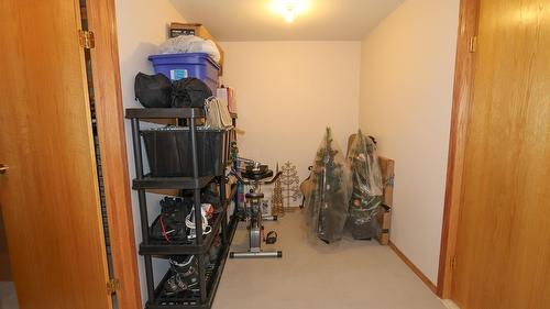 912 Ben Keer Drive, Kimberley, BC - Indoor Photo Showing Other Room