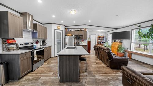 6230 Wolf Creek Road, Wasa, BC 
