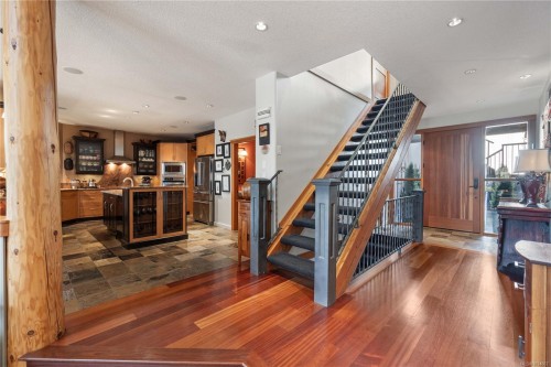 211 Ferntree Pl, Nanaimo, BC 