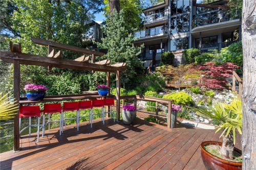 211 Ferntree Pl, Nanaimo, BC 