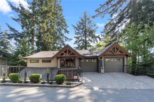 211 Ferntree Pl, Nanaimo, BC 