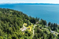 2623 Seaside Dr Sooke, BC V9Z 1G7