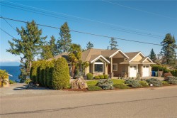 5450 Bayshore Dr Nanaimo, BC V9V 1G9
