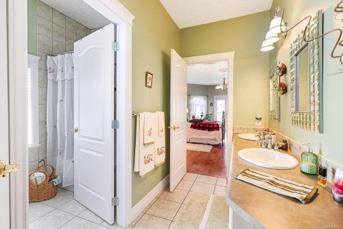 1781 Thurber Rd, Comox, BC 