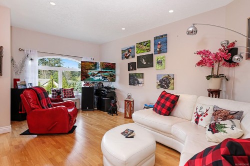 1781 Thurber Rd, Comox, BC 