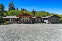 7586 Somenos Rd Duncan, BC V9L 5Z7