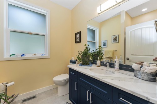 7586 Somenos Rd, Duncan, BC 