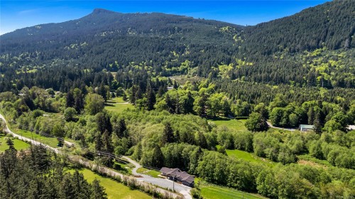 7586 Somenos Rd, Duncan, BC 