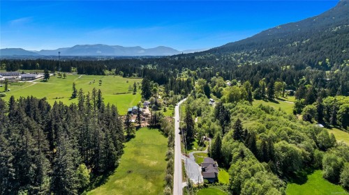 7586 Somenos Rd, Duncan, BC 