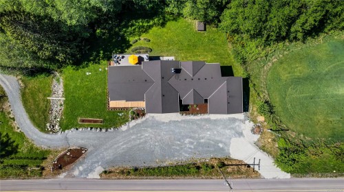 7586 Somenos Rd, Duncan, BC 
