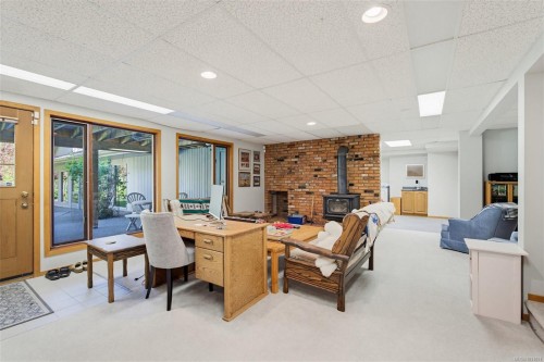 5630 Batu Rd, Saanich, BC 