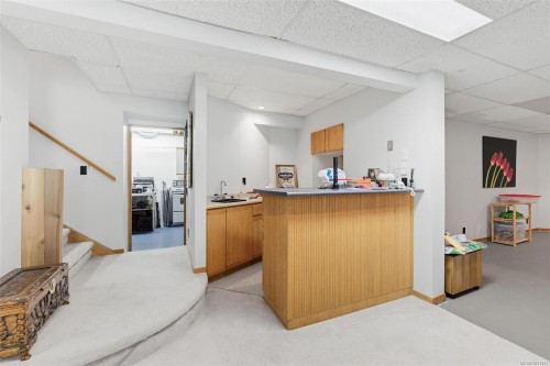 5630 Batu Rd, Saanich, BC 