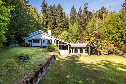 5630 Batu Rd, Saanich, BC 