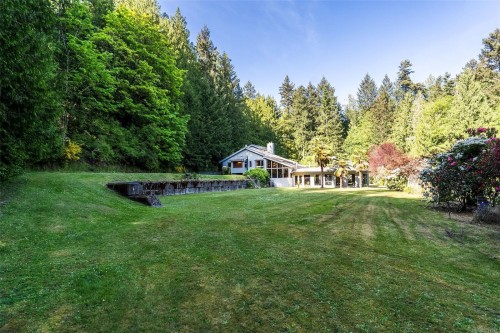 5630 Batu Rd, Saanich, BC 