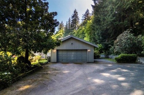 5630 Batu Rd, Saanich, BC 