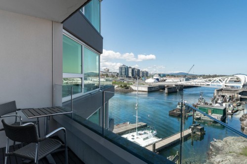 401-1234 Wharf St  Victoria, BC V8W 3H9