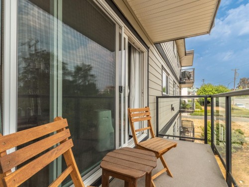 303-218 Bayview Ave, Ladysmith, BC - Outdoor With Exterior