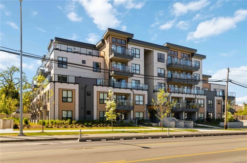 307-4030 Shelbourne St  Saanich, BC V8N 3E4