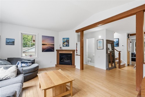 1302 Victoria Rd, Ucluelet, BC 