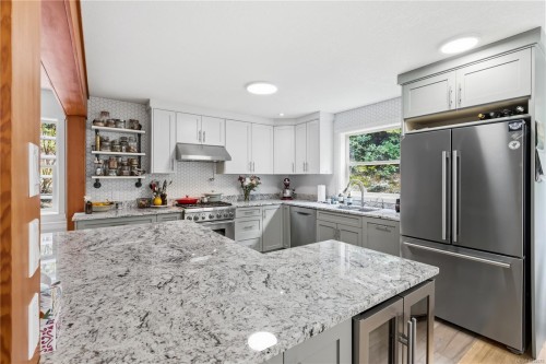1302 Victoria Rd, Ucluelet, BC 