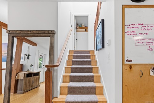 1302 Victoria Rd, Ucluelet, BC 