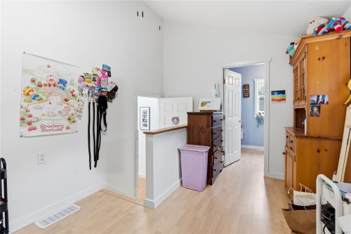 1302 Victoria Rd, Ucluelet, BC 