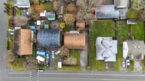 8071 Queen St, Crofton, BC 