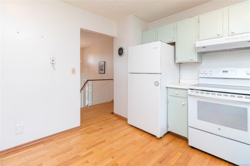 10046 Judson Pl, Sidney, BC 