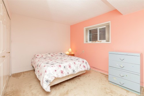 10046 Judson Pl, Sidney, BC 