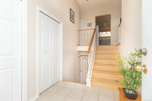 10046 Judson Pl, Sidney, BC 