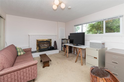 10046 Judson Pl, Sidney, BC 
