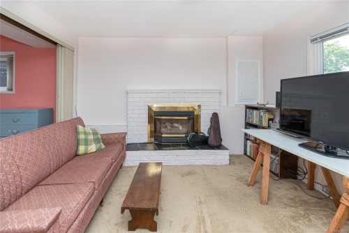 10046 Judson Pl, Sidney, BC 