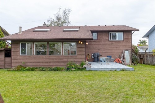 10046 Judson Pl, Sidney, BC 