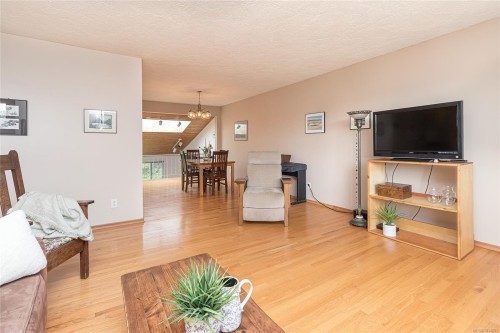 10046 Judson Pl, Sidney, BC 