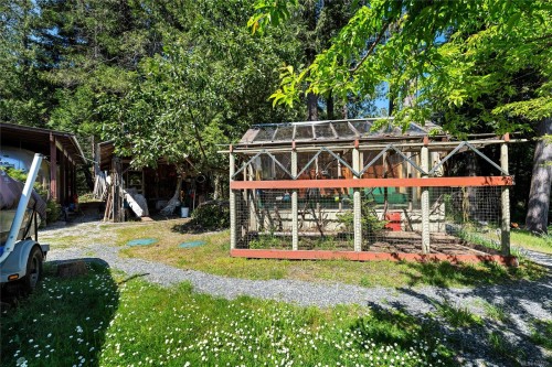 490 Rainbow Rd, Salt Spring, BC 