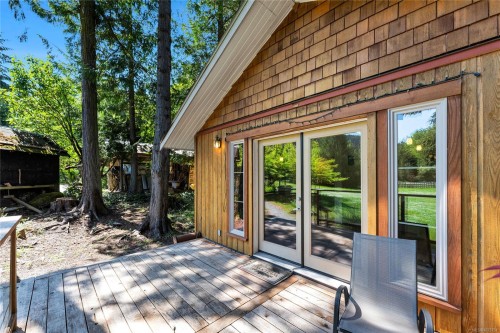 490 Rainbow Rd, Salt Spring, BC 