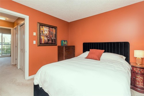 202-116 Queens Rd, Duncan, BC 