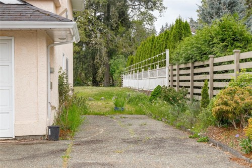 2228 Tarn Pl, Duncan, BC 