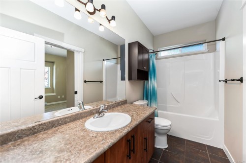 3031 Keystone Dr, Duncan, BC 