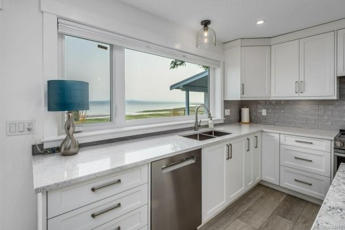 1938 Singing Sands Rd, Courtenay, BC 